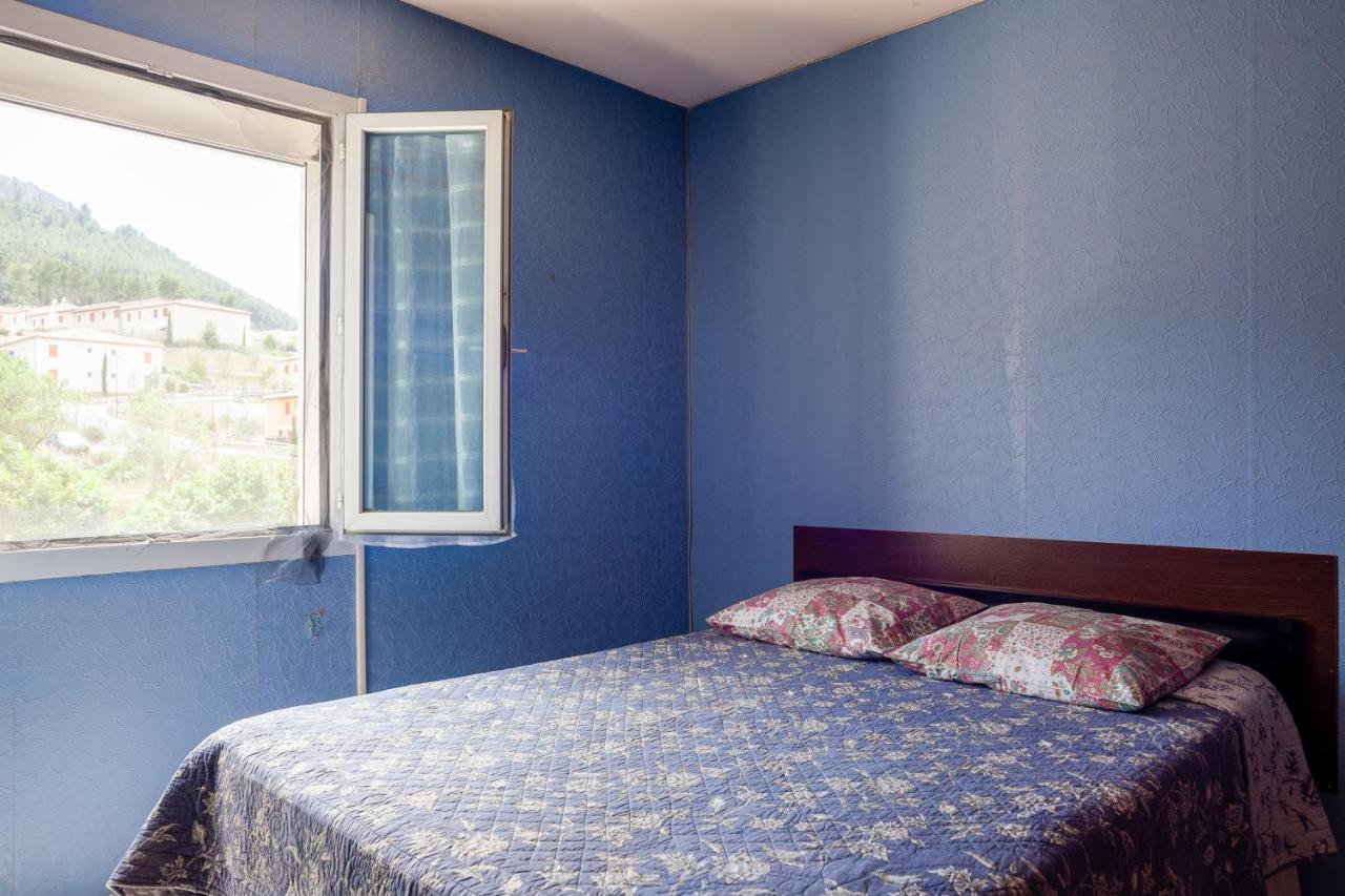 Appartement Avec Piscine Et Cuisine Roquefort-la-Bedoule Exterior photo