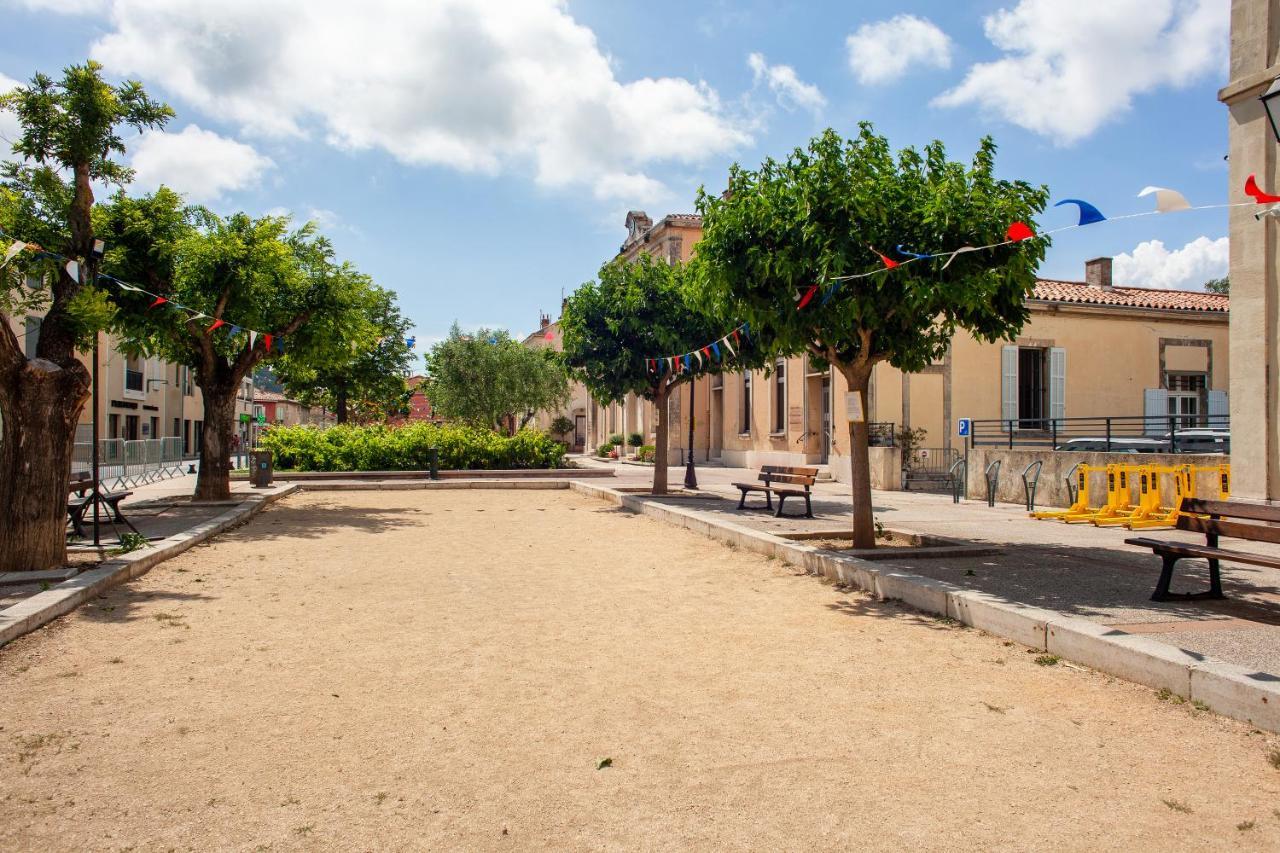 Appartement Avec Piscine Et Cuisine Roquefort-la-Bedoule Exterior photo